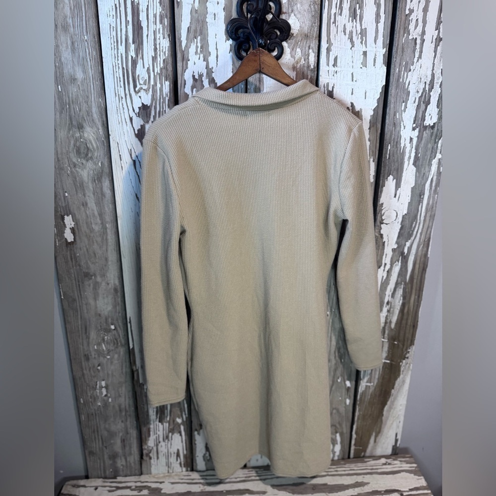 PRETTYLITTLETHING Ribbed Beige V-Neck Collared Dress Size 12 NWT - Picture 3 of 5